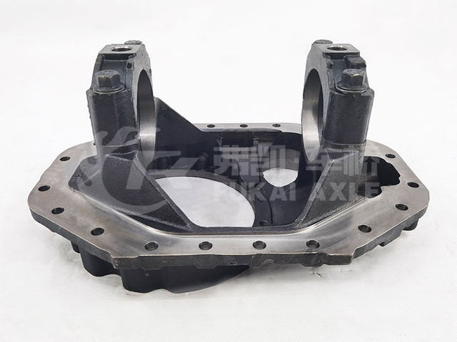 Axle Reduction Housing for Sinotruk HOWO AC16 Truck Spare Parts Az9981320011
