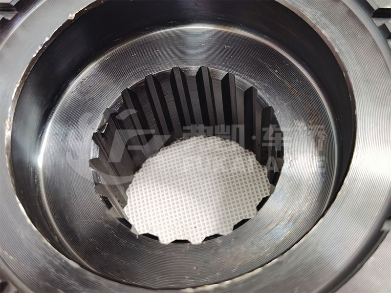 Output Flange Assembly for Saic Hongyan Truck Spare Parts 42116781 5801605790