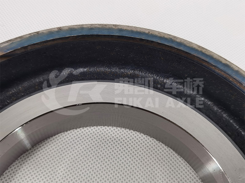 Rear Wheel Oil Seal Seat Spacer for Sinotruk HOWO AC16 Truck Spare Parts AZ9231340917 
