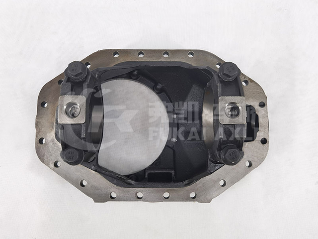 Rear Axle Main Reducer Housing for Sinotruk HOWO AC16 Truck Spare Parts AZ9981320171