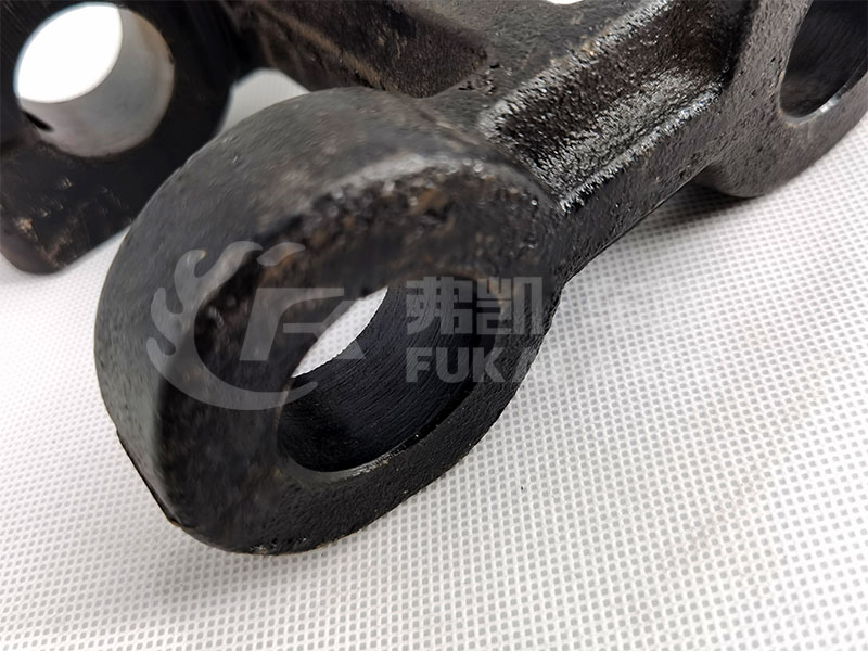 Front Leaf Spring Lifting Lug for FAW Jiefang Truck Spare Parts 2902466-DN421