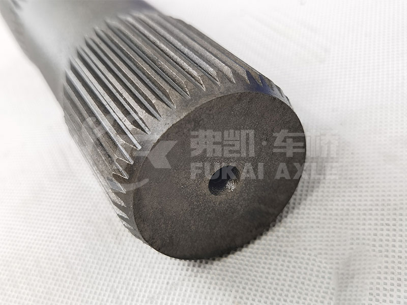 Middle Axle Half Shaft (Right) for Saic Hongyan Genlyon H8b Truck Spare Parts 2501p-0142 5801768231