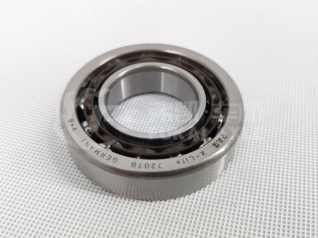  Air Compressor Air Pump Bearings For Sinotruk Howo Truck Spare Parts 7207B/NJ2207E