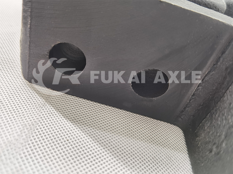 Engine Bracket For Saic Hongyan Jieshi  Spare Parts 1001-410050 1001-410060