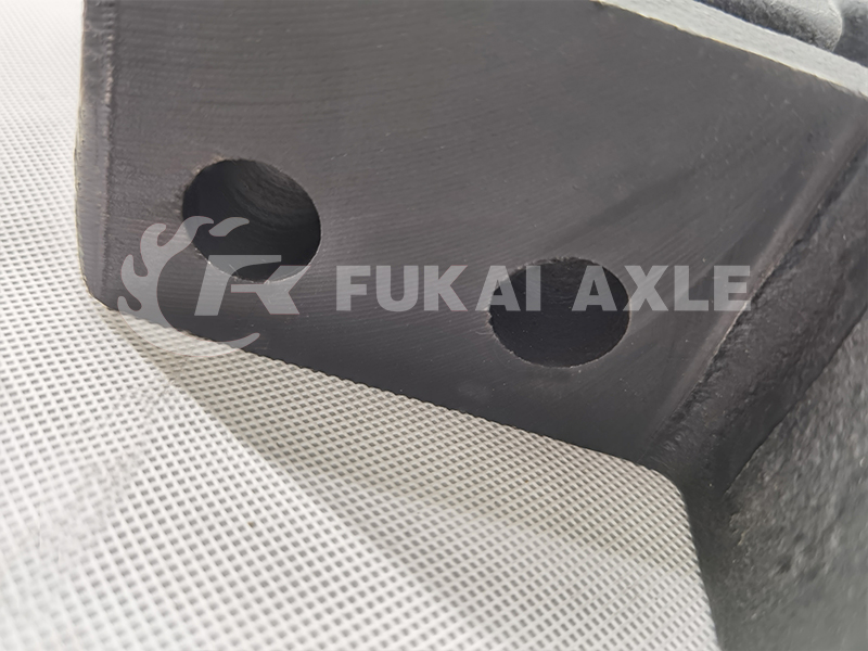 Engine Bracket For Saic Hongyan Jieshi  Spare Parts 1001-410050 1001-410060