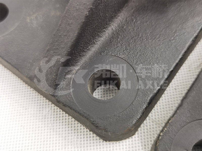 Rear Suspension Bracket for Foton Auman Truck Spare Parts H4101050027A0/H4101050028A0