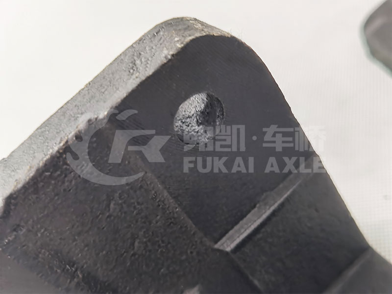 Engine Bracket for Foton Auman Truck Spare Parts 1325110102002/1325110102003