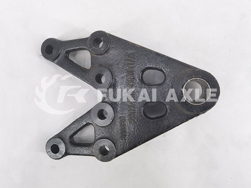Front Steel Bracket for FAW Jiefang Truck Parts 2902450-DM611