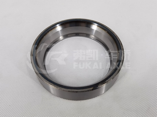 Rear Wheel Oil Seal Seat for Ankai Axle & Benz Axle Auto Parts HFF3104013CK2BZFT