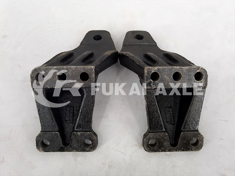 Gearbox Suspension Bracket for FAW Jiefang Truck Spare Parts 1706051-74A/1706052-74A 