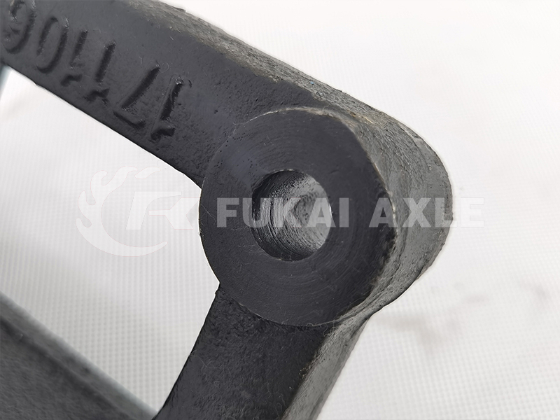 Engine Front Bracket for Shacman M3000 Truck Spare Parts Dz95259590085 Dz95259590086 