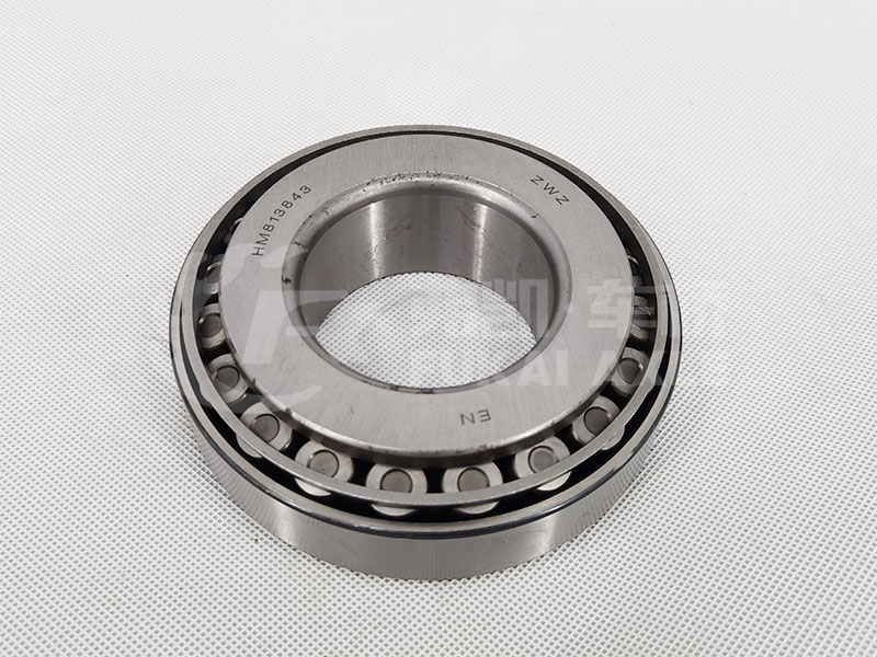 Differential Bearing For Sinotruk Howo Truck Spare Parts HM813843/813810