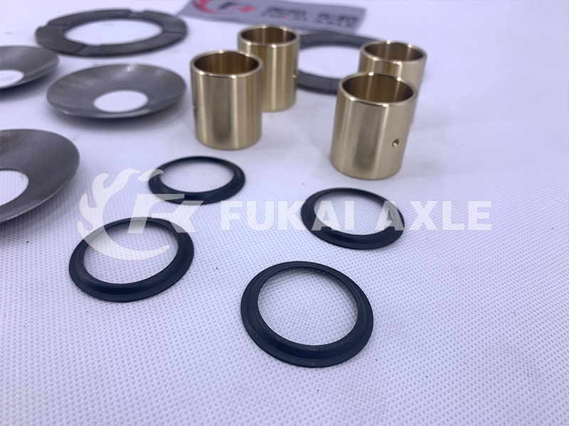Differential Gasket Repair Kit for Sinotruk HOWO AC16 Truck Spare Parts WG9981320020/WG9981320320/WG9981320325