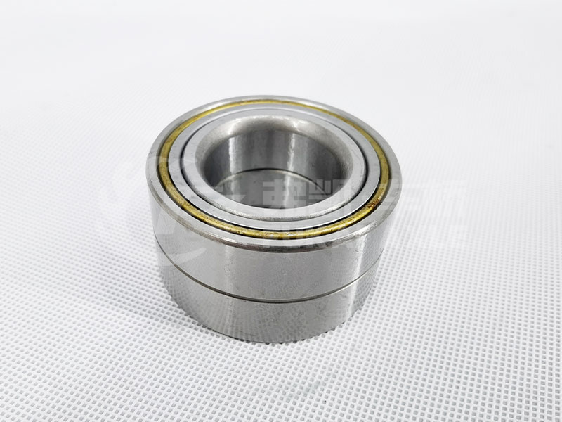 Steering Stem Head Bearing for Sinotruk HOWO T7 Truck Spare Parts 710W93420-0357