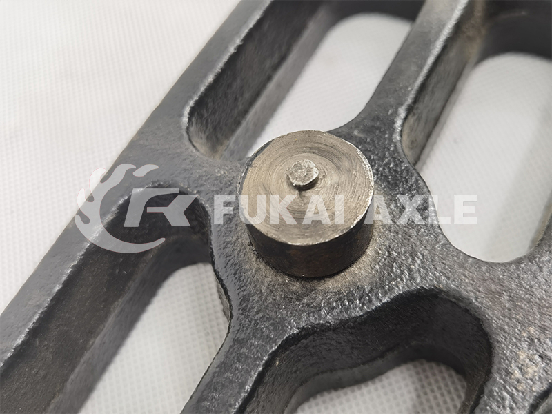 Shock Absorber Lower Bracket for FAW-Jiefang Truck Spare Parts 2905433-2000 2905432-2000