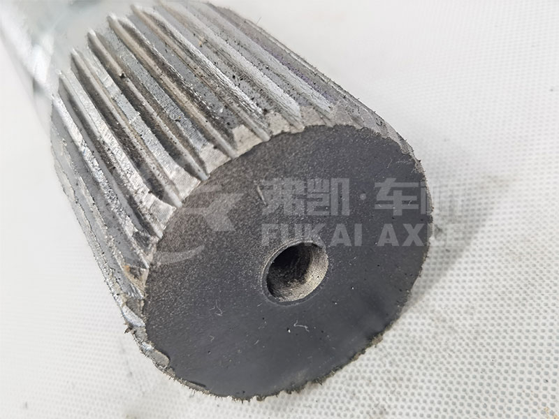 Half Shaft for Sinotruk T5g Mcy13 Truck Spare Parts 811W35502-0146 L=996mm