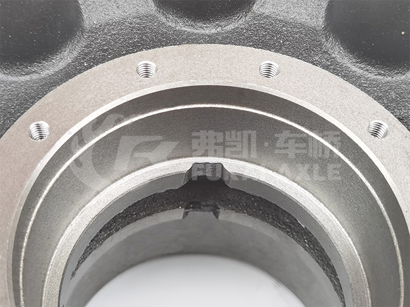 Disc Brake Front Hub For Sinotruk Howo 10 Truck Spare Parts AZ9100413065