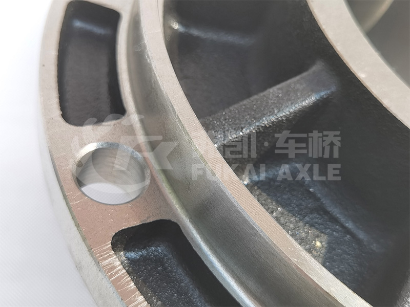 Rear Wheel Hub for Sinotruk Sitrak Mcy13 Truck Spare Parts WG7117339177