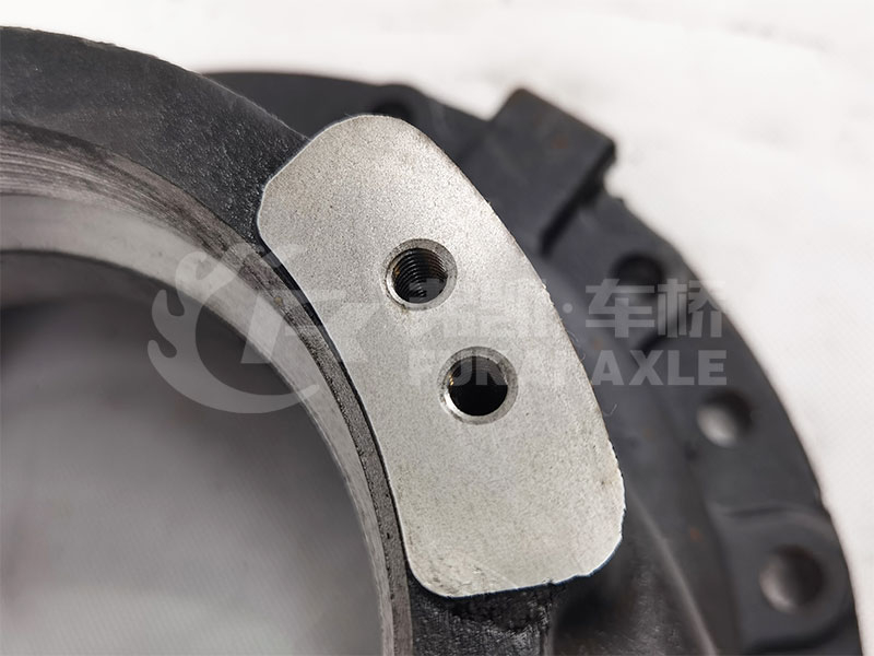 Axle Main Reducer Cover for Sinotruk HOWO Truck Spare Parts Az7117328030