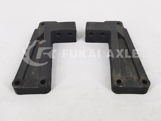 Engine Bracket For Saic Hongyan Jieshi  Spare Parts 1001-410050 1001-410060