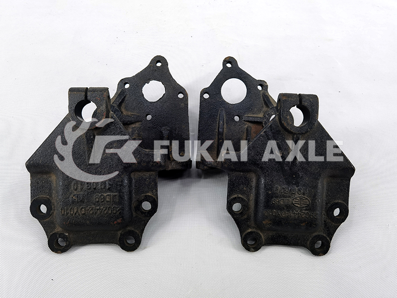 Leaf Spring Steel Plate Front Bracket for FAW Jiefang Parts 2902441-DY010 2902442-DY010