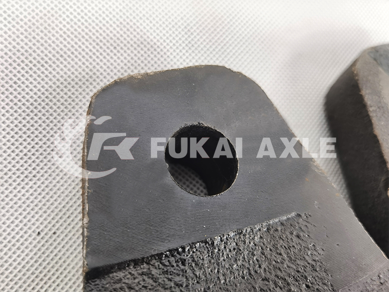 Gearbox Suspension Bracket for FAW Jiefang Truck Spare Parts 1706051-74A/1706052-74A 