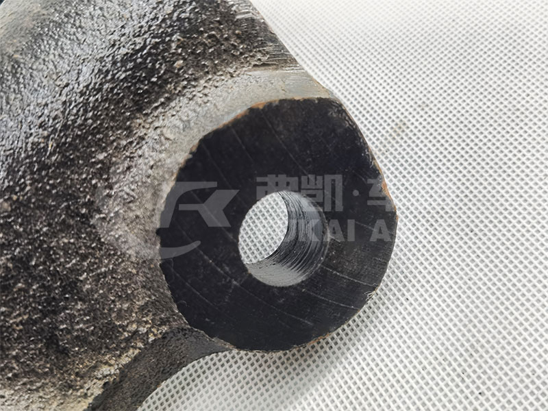 Mud Flap Mounting Bracket for FAW Jiefang Truck Spare Parts 8404034-2008