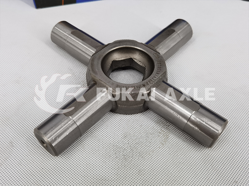 Inter-Wheel Cross Shaft for Sinotruk HOWO AC16 Truck Spare Parts AZ9981320031
