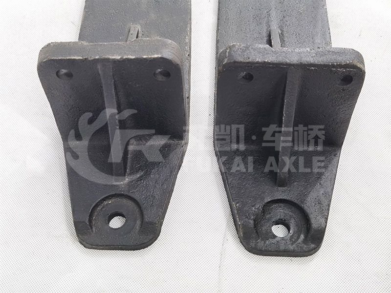 Engine Bracket for Foton Auman Truck Spare Parts 1325110102002/1325110102003