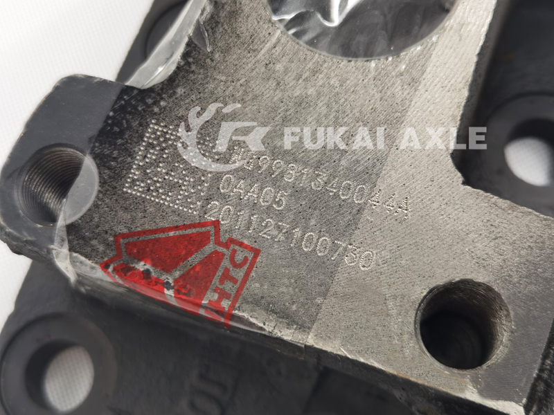 Bridge-in-bridge Compartment Bracket For Sinotruk Howo Truck Spare Parts AZ9981340044/WG9981340044