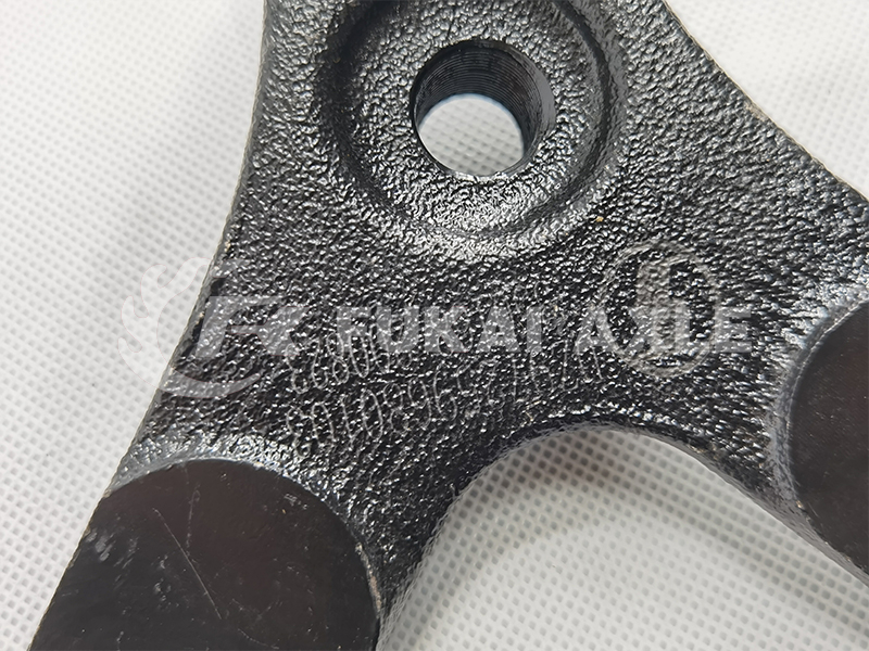 Stabilizer Bar Bracket for Shacman Delong X3000 Spare Parts Dz97259680103