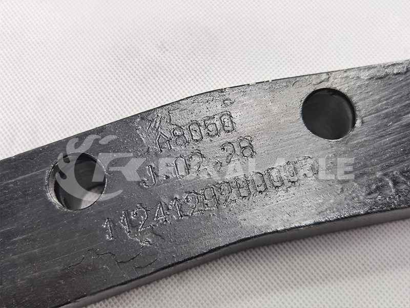 Front Shock Absorber Common Connection Shaft for Foton Auman Truck Chassis Parts 1124129200005