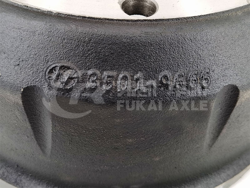 Front Brake Drum for Saic Hongyan Genlyon Truck Spare Parts 5801605653 3501-9666 