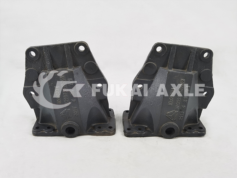 Front Spring Rear Bracket For Sinotruk Howo Truck Spare Parts WG9925520201/WG9925520202