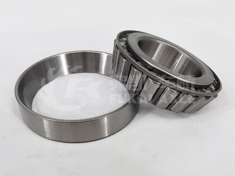 32218 Wheel Hub Bearing For Sinotruk Truck Spare Parts WG7117032218/DS32218/W400003844