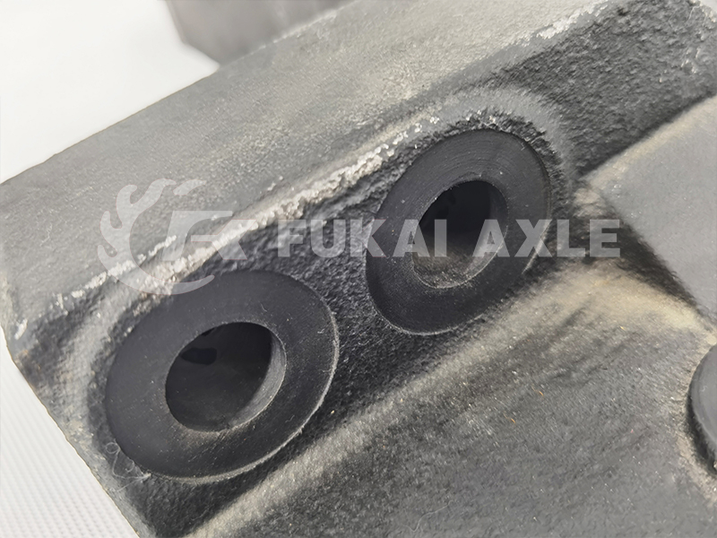 Engine Bracket For Saic Hongyan Jieshi  Spare Parts 1001-410050 1001-410060