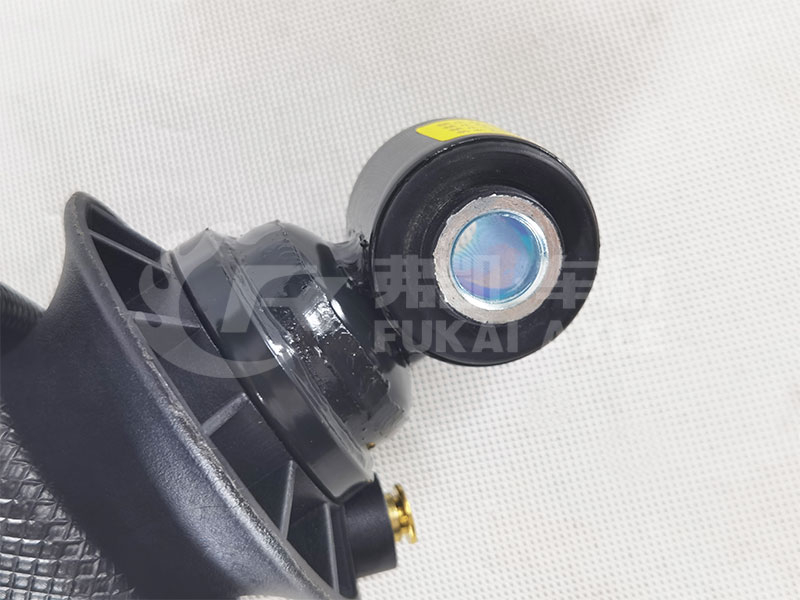 Front Airbag Shock Absorber for Liuqi Chenglong H7 Truck Spare Parts H73-5001470