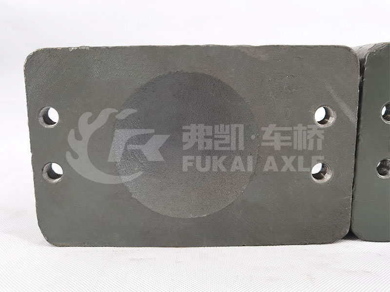 WG9725520223 / WG9725520224 Leaf Spring Seat for Sinotruk Howo Truck Parts 