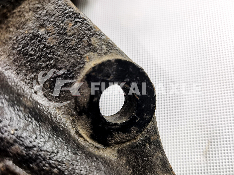 Leaf Spring Steel Plate Front Bracket for FAW Jiefang Parts 2902441-DY010 2902442-DY010