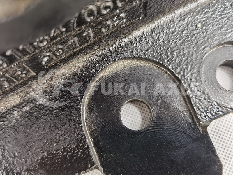 Steering Power Cylinder Bracket for Shacman Delong Truck Parts Dz9118470606