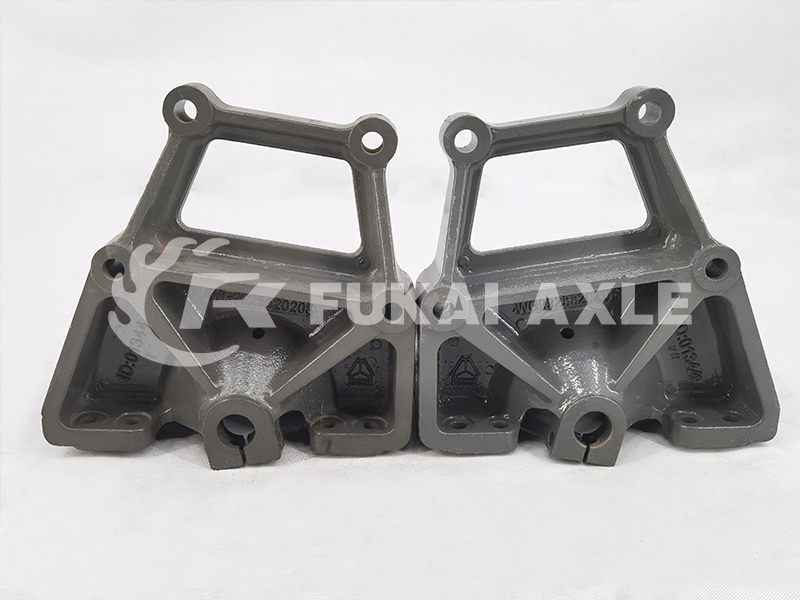 Front Spring Rear Bracket for Sinotruk Howo Truck Spare Parts WG9925520208/WG9925520207