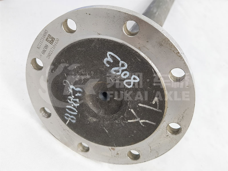 Half Shaft (with Differential Lock Side）For Sinotruk Truck Spare Parts AZ7117348083 WG7117348083