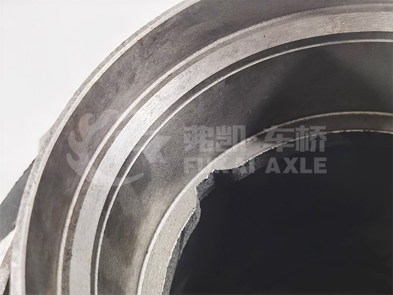 Rear Wheel Hub for Saic Hongyan Genlyon H6a Truck Spare Parts 3104c9008