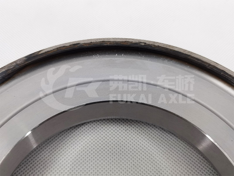 Rear Wheel Oil Seal Seat Spacer for Sinotruk HOWO AC16 Truck Spare Parts AZ9231340917 