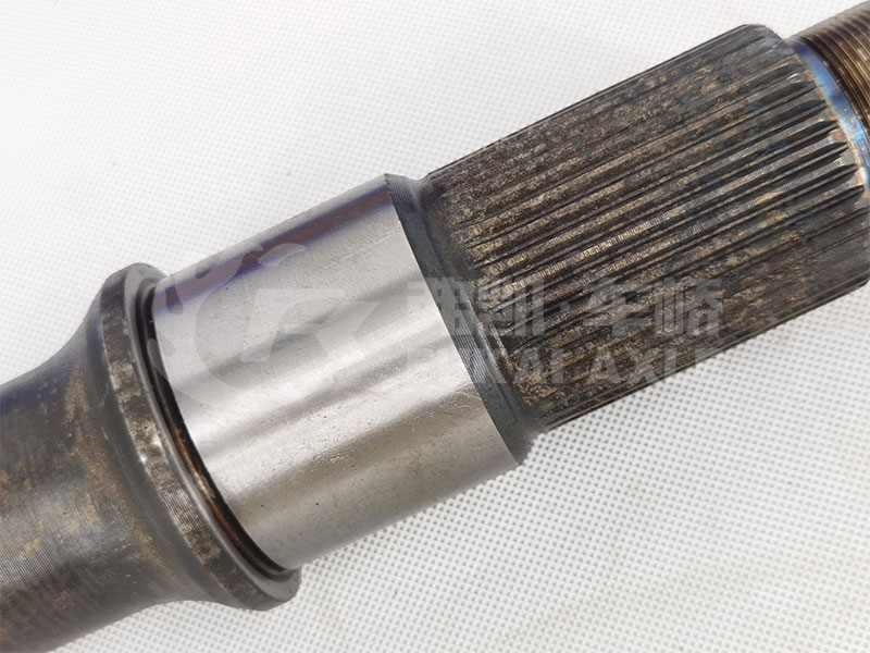 Through Shaft Assembly for Dongfeng Tianlong Spare Parts 2502063-NC01Q-440