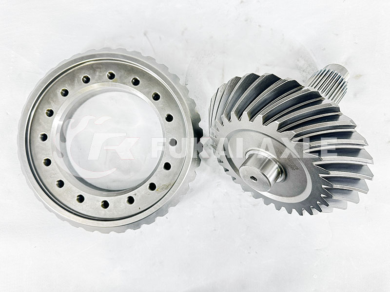 Middle Axle 28/37 Crown Wheel pinion For Iveco Trcuk spare parts 42129183/5801765235/42127679