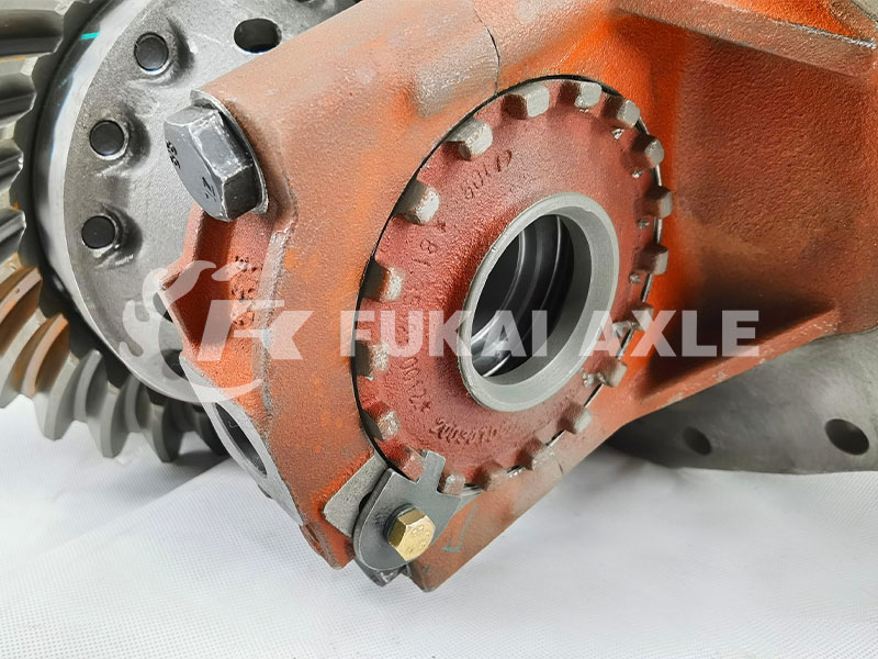 Intermediate Axle Main Reducer Assembly For Noth Benz Heavy Truck Spare Parts 