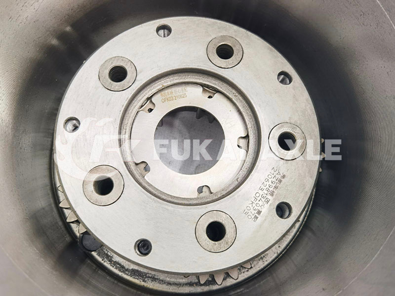 New AC16 Wheel Edge Assembly For Sinotruk HOWO Auto Truck Parts AZ9981340370
