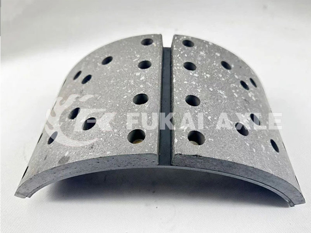 Supplier Brake Shoe for Iveco Heavy Truck Parts 2992120 Brake Lining