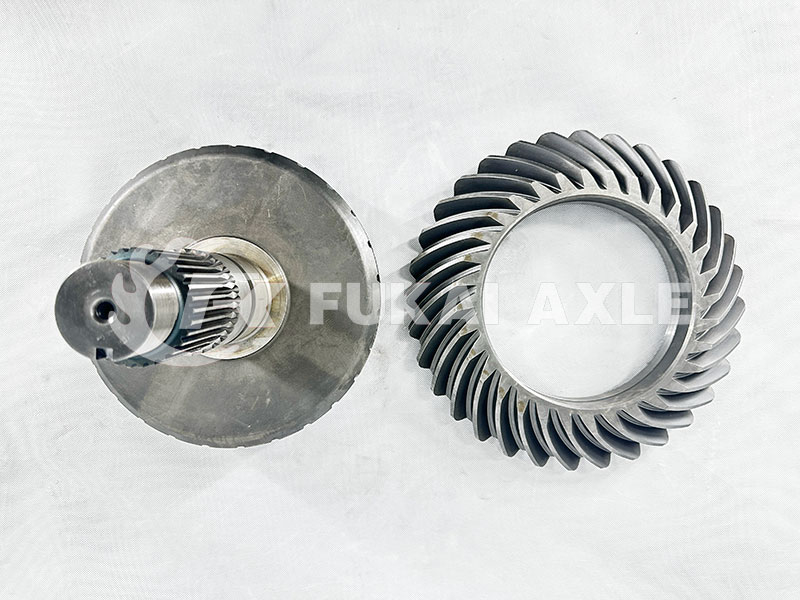 27/32 Middle Axle Crown Wheel Pinion For Iveco Trcuk Spare Parts 42127675/42129181/5801765231